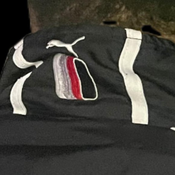 vintage puma light jacket with embroidered sleeve - Picture 5 of 6